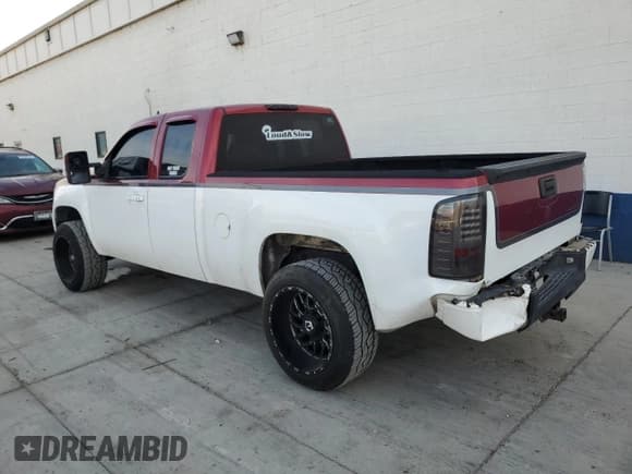 ✅ 2009 GMC Sierra 1500 • VIN: 1GTFK39Y19Z194335 • Лот: 93670415. Опубликован ранее на Copart с пробегом 191 243 миль. Бесплатный доступ к архиву аукционных продаж из США и подробный отчёт об истории автомобиля на DreamBid. Изображение 2.