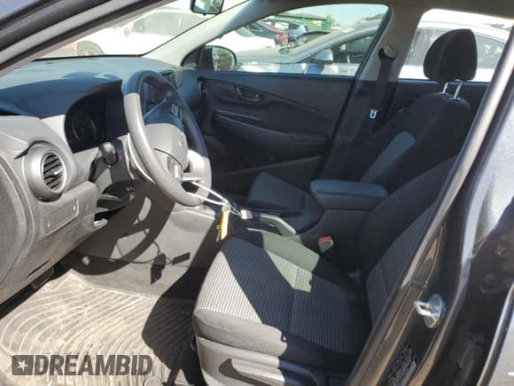 ✅ 2018 Hyundai Kona SE • VIN: KM8K1CAA2JU086304 • Лот: 72044654. Опубликован ранее на Copart с пробегом 50 532 миль. Бесплатный доступ к архиву аукционных продаж из США и подробный отчёт об истории автомобиля на DreamBid. Изображение 7.