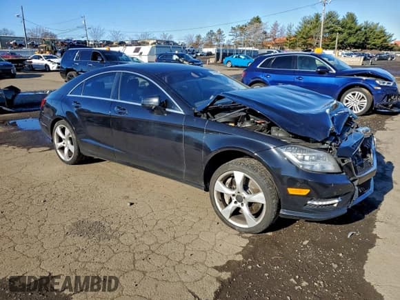✅ 2014 Mercedes-Benz CLS 550 • VIN: WDDLJ9BB8EA101078 • Lot: 94279635. Listed on Copart with 134,428 mi. Free auction sales archive from the USA and detailed vehicle history report at DreamBid. Image 4.
