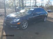 ✅ 2013 Mercedes-Benz C 300 Luxury • VIN: WDDGF8AB3DR293010 • Lot: 43534964. Wystawiony na IAAI z przebiegiem 71 040 mil. Bezpłatny archiwum sprzedaży aukcyjnych z USA i szczegółowy raport historii pojazdu na DreamBid. Zdjęcie 2.