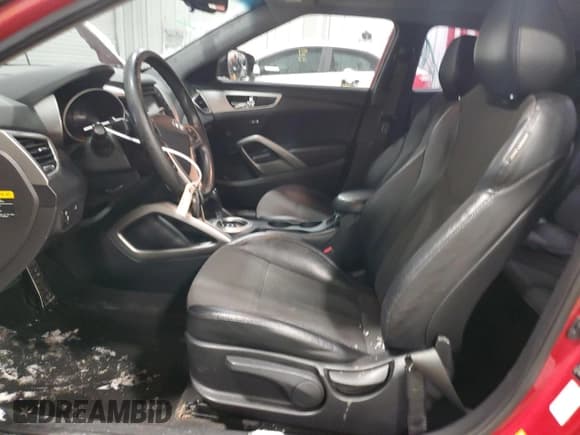 ✅ 2013 Hyundai Veloster w/Black Int • VIN: KMHTC6AD1DU105696 • Lot: 45562345. Listed on Copart with 60,259 mi. Free auction sales archive from the USA and detailed vehicle history report at DreamBid. Image 7.