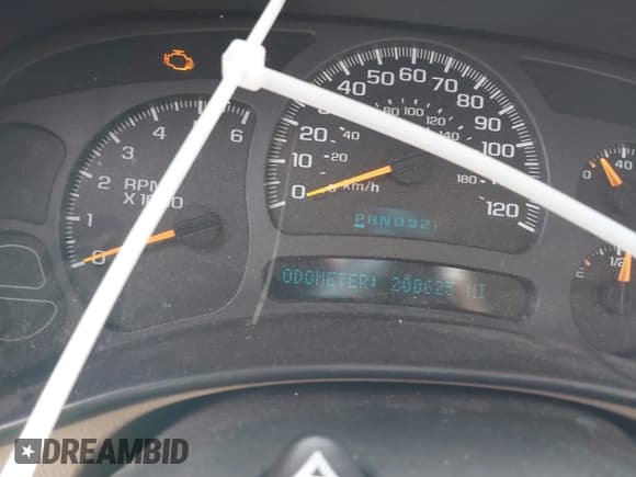 ✅ 2003 Chevrolet Suburban LT • VIN: 3GNEC16Z83G263837 • Лот: 41680214. Опубликован ранее на IAAI с пробегом 200 625 миль. Бесплатный доступ к архиву аукционных продаж из США и подробный отчёт об истории автомобиля на DreamBid. Изображение 15.