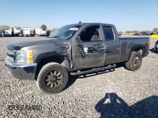 2013 Chevrolet Silverado 1500 LS z VIN 1GCRCREA1DZ205655, wystawiony jako Copart lot #87091845 z przebiegiem 145 507 mil mil oraz Czysty tytuł • Clean title. Historia ofert i sprzedaży dostępna na DreamBid. Obrazek 1.