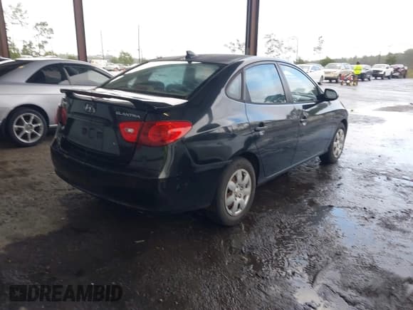 ✅ 2009 Hyundai Elantra GLS • VIN: KMHDU46D79U682285 • Lot: 43390148. Wystawiony na IAAI z przebiegiem 231 596 mil. Bezpłatny archiwum sprzedaży aukcyjnych z USA i szczegółowy raport historii pojazdu na DreamBid. Zdjęcie 4.