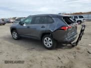 ✅ 2022 Toyota RAV4 LE • VIN: 2T3G1RFV7NC261195 • Лот: 91099965. Опубликован ранее на Copart с пробегом 70 073 миль. Бесплатный доступ к архиву аукционных продаж из США и подробный отчёт об истории автомобиля на DreamBid. Изображение 2.