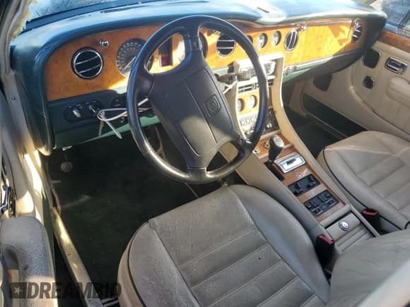 ✅ 1995 Bentley Turbo R • VIN: SCBZR03C5SCX55359 • Lot: 87054945. Wystawiony na Copart z przebiegiem 89 776 mil. Bezpłatny archiwum sprzedaży aukcyjnych z USA i szczegółowy raport historii pojazdu na DreamBid. Zdjęcie 8.