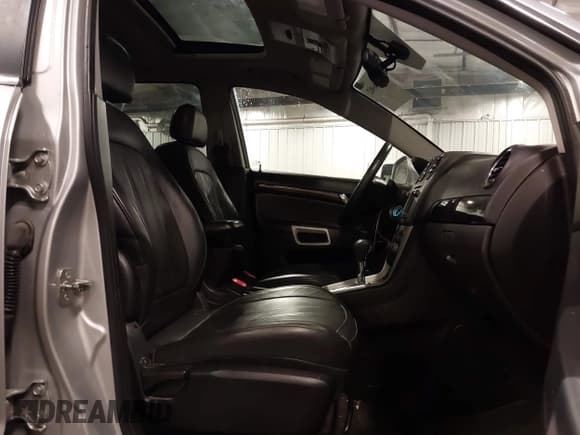 ✅ 2014 Chevrolet Captiva Sport LT • VIN: 3GNAL3EK5ES608871 • Lot: 42516982. Wystawiony na IAAI z przebiegiem 107 519 mil. Bezpłatny archiwum sprzedaży aukcyjnych z USA i szczegółowy raport historii pojazdu na DreamBid. Zdjęcie 5.