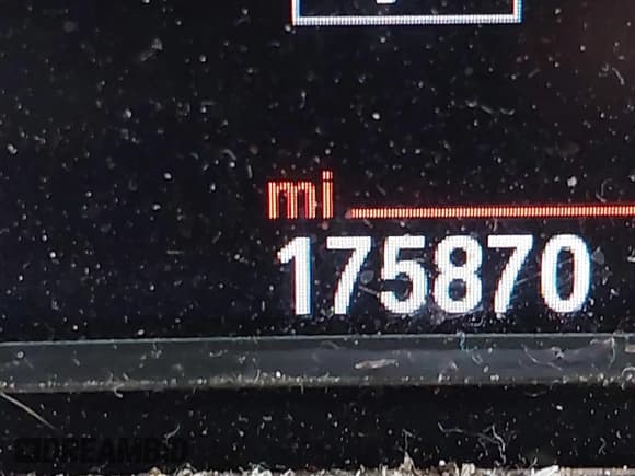 ✅ 2017 BMW X1 xDrive28i • VIN: WBXHT3Z39H4A52357 • Лот: 43003182. Опубликован ранее на IAAI с пробегом 175 870 миль. Бесплатный доступ к архиву аукционных продаж из США и подробный отчёт об истории автомобиля на DreamBid. Изображение 15.