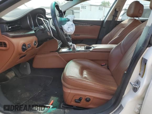 ✅ 2015 Maserati Quattroporte S Q4 • VIN: ZAM56RRA0F1143436 • Lot: 52195784. Wystawiony na Copart z przebiegiem Nie podano. Bezpłatny archiwum sprzedaży aukcyjnych z USA i szczegółowy raport historii pojazdu na DreamBid. Zdjęcie 7.