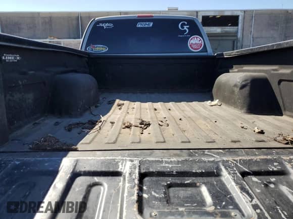 2002 Chevrolet S-10 LS with VIN 1GCDT19W228136236, listed as a Copart auction lot 76942574 with 242,096 mi miles and Salvage title. Bid and sale history available at DreamBid. Image 10.