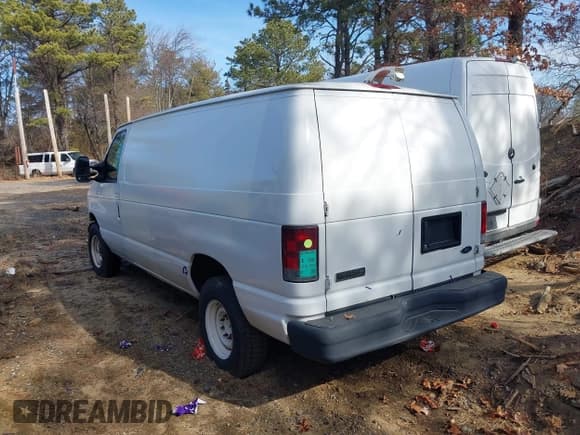 ✅ 2007 Ford Econoline Cargo Commercial • VIN: 1FTNE24W77DA99954 • Лот: 41700231. Опубликован ранее на IAAI с пробегом 212 724 миль. Бесплатный доступ к архиву аукционных продаж из США и подробный отчёт об истории автомобиля на DreamBid. Изображение 3.