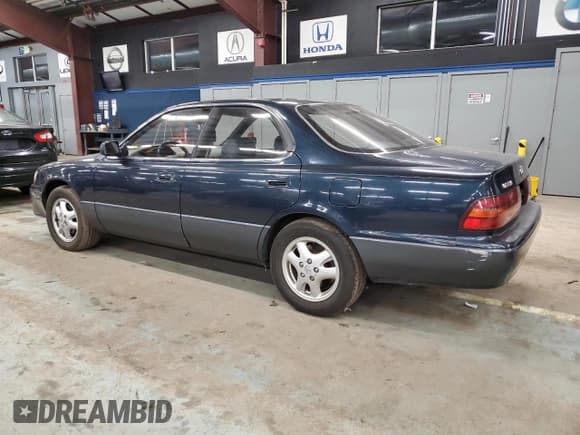 ✅ 1993 Lexus ES 300 • VIN: JT8VK13T9P0223559 • Lot: 42007805. Wystawiony na Copart z przebiegiem 43 029 mil. Bezpłatny archiwum sprzedaży aukcyjnych z USA i szczegółowy raport historii pojazdu na DreamBid. Zdjęcie 2.