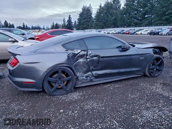 ✅ 2018 Ford Mustang GT Premium • VIN: 1FA6P8CF0J5166159 • Lot: 95095395. Listed on Copart with 88,516 mi. Free auction sales archive from the USA and detailed vehicle history report at DreamBid. Image 3.