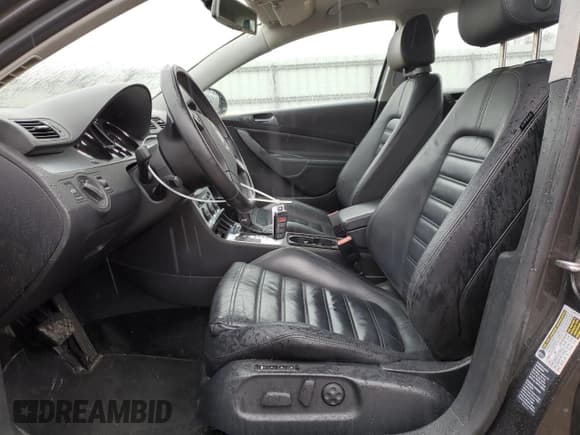 ✅ 2006 Volkswagen Passat 3.6L V6 • VIN: WVWCU73C66P091114 • Lot: 44219445. Listed on Copart with 113,503 mi. Free auction sales archive from the USA and detailed vehicle history report at DreamBid. Image 7.