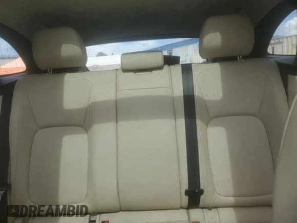 ✅ 2019 Jaguar F-Pace 25t • VIN: SADCS2FX3KA395204 • Lot: 68618235. Wystawiony na Copart z przebiegiem 94 537 mil. Bezpłatny archiwum sprzedaży aukcyjnych z USA i szczegółowy raport historii pojazdu na DreamBid. Zdjęcie 10.