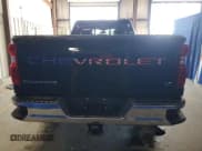 ✅ 2022 Chevrolet Silverado 2500HD LT • VIN: 1GC5YNE70NF304905 • Лот: 51799635. Опубликован ранее на Copart с пробегом 125 470 миль. Бесплатный доступ к архиву аукционных продаж из США и подробный отчёт об истории автомобиля на DreamBid. Изображение 6.