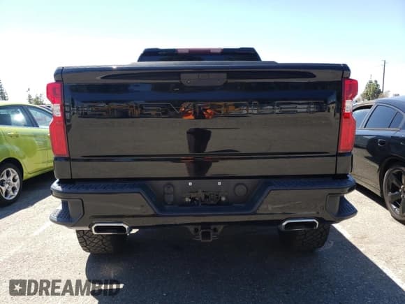 ✅ 2020 Chevrolet Silverado 1500 LT Trail Boss • VIN: 1GCPYFED2LZ364328 • Lot: 50989854. Wystawiony na Copart z przebiegiem 32 495 mil. Bezpłatny archiwum sprzedaży aukcyjnych z USA i szczegółowy raport historii pojazdu na DreamBid. Zdjęcie 6.