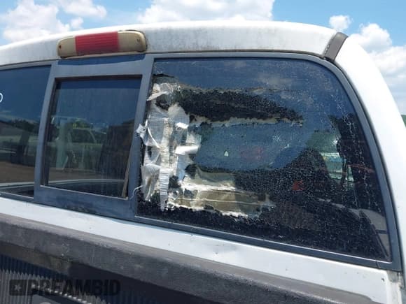 ✅ 2000 Dodge Dakota Sport • VIN: 1B7GL2AX1YS707993 • Lot: 42670217. Listed on IAAI with 172,037 mi. Free auction sales archive from the USA and detailed vehicle history report at DreamBid. Image 6.