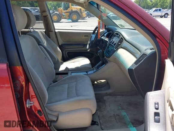 2002 Toyota Highlander z VIN JTEGD21A720026972, wystawiony jako IAAI lot #42335981 z przebiegiem 230 298 mil mil oraz . Historia ofert i sprzedaży dostępna na DreamBid. Obrazek 5.