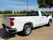 2022 Chevrolet Silverado 1500 Work Truck z VIN 3GCNWAED4NG187204, wystawiony jako Copart lot #67396145 z przebiegiem 84 883 mil mil oraz Czysty tytuł • Clean title. Historia ofert i sprzedaży dostępna na DreamBid. Obrazek 4.