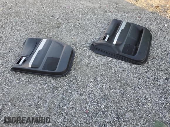 ✅ 2015 Toyota Tundra SR5 • VIN: 5TFRY5F15FX175180 • Lot: 90433195. Listed on Copart with 116,138 mi. Free auction sales archive from the USA and detailed vehicle history report at DreamBid. Image 12.