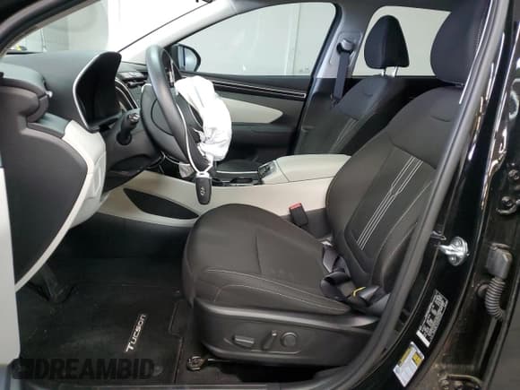 ✅ 2023 Hyundai Tucson SEL • VIN: 5NMJBCAE2PH227405 • Lot: 42316874. Wystawiony na Copart z przebiegiem 11 140 mil. Bezpłatny archiwum sprzedaży aukcyjnych z USA i szczegółowy raport historii pojazdu na DreamBid. Zdjęcie 7.