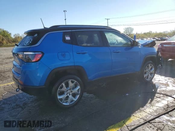 ✅ 2022 Jeep Compass Limited • VIN: 3C4NJDCBXNT136640 • Лот: 85648305. Опубликован ранее на Copart с пробегом 43 637 миль. Бесплатный доступ к архиву аукционных продаж из США и подробный отчёт об истории автомобиля на DreamBid. Изображение 3.