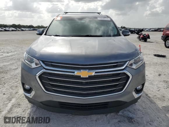 ✅ 2020 Chevrolet Traverse LT Cloth • VIN: 1GNERGKW8LJ247780 • Lot: 70039114. Wystawiony na Copart z przebiegiem Nie podano. Bezpłatny archiwum sprzedaży aukcyjnych z USA i szczegółowy raport historii pojazdu na DreamBid. Zdjęcie 5.
