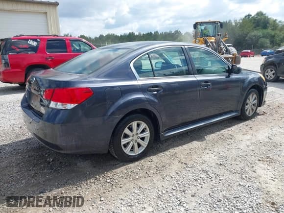 ✅ 2010 Subaru Legacy Premium • VIN: 4S3BMCB61A3229853 • Лот: 43339995. Опубликован ранее на IAAI с пробегом 224 717 миль. Бесплатный доступ к архиву аукционных продаж из США и подробный отчёт об истории автомобиля на DreamBid. Изображение 4.