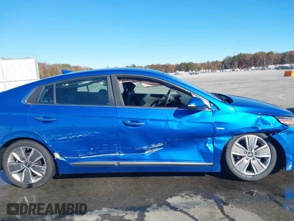 ✅ 2018 Hyundai Ioniq Limited • VIN: KMHC05LC7JU091760 • Lot: 40748696. Wystawiony na IAAI z przebiegiem 67 361 mil. Bezpłatny archiwum sprzedaży aukcyjnych z USA i szczegółowy raport historii pojazdu na DreamBid. Zdjęcie 6.