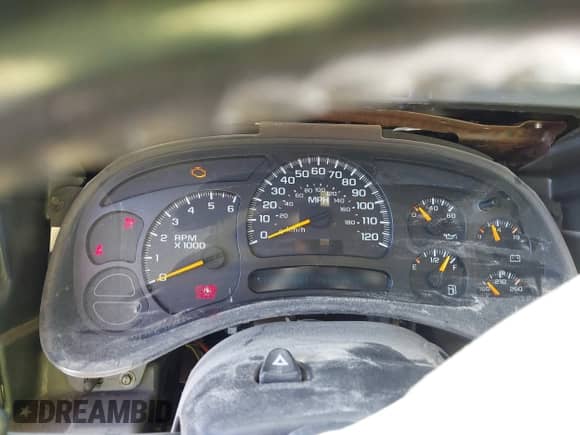 2005 Chevrolet Silverado 1500 LS with VIN 2GCEK13T051373854, listed as a IAAI auction lot 43394594 with 266,686 mi miles and . Bid and sale history available at DreamBid. Image 7.