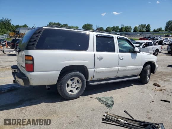 ✅ 2005 Chevrolet Suburban LT • VIN: 3GNFK16Z35G213275 • Лот: 57566665. Опубликован ранее на Copart с пробегом 229 761 миль. Бесплатный доступ к архиву аукционных продаж из США и подробный отчёт об истории автомобиля на DreamBid. Изображение 3.