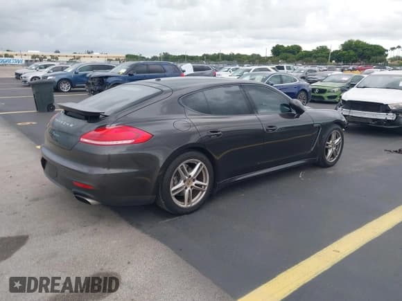 ✅ 2015 Porsche Panamera 4 • VIN: WP0AA2A71FL002436 • Lot: 42479904. Listed on IAAI with 64,750 mi. Free auction sales archive from the USA and detailed vehicle history report at DreamBid. Image 4.
