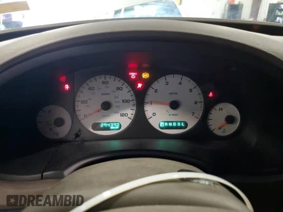 2002 Dodge Caravan EX с VIN 2B8GP74L52R545395, выставлен на аукционе Copart как лот 73594244 с пробегом 294 390 миль миль и Списание • Salvage title. История ставок и продаж доступна на DreamBid. Изображение 9.