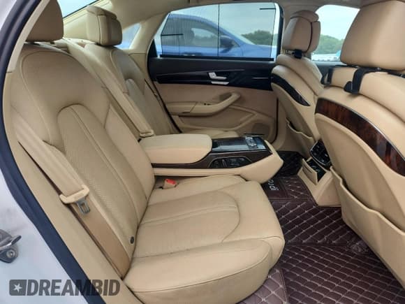 ✅ 2016 Audi A8 3.0T • VIN: WAU34AFD2GN020911 • Лот: 68175935. Опубликован ранее на Copart с пробегом 130 023 миль. Бесплатный доступ к архиву аукционных продаж из США и подробный отчёт об истории автомобиля на DreamBid. Изображение 10.