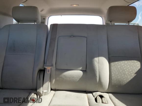 ✅ 2008 Chevrolet Suburban LTZ • VIN: 3GNFC16J18G172933 • Lot: 76124934. Wystawiony na Copart z przebiegiem 156 089 mil. Bezpłatny archiwum sprzedaży aukcyjnych z USA i szczegółowy raport historii pojazdu na DreamBid. Zdjęcie 10.