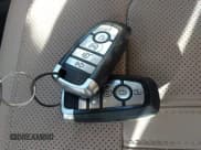 ✅ 2023 Ford Expedition Max Limited • VIN: 1FMJK2A8XPEA15757 • Lot: 41657197. Wystawiony na IAAI z przebiegiem 56 839 mil. Bezpłatny archiwum sprzedaży aukcyjnych z USA i szczegółowy raport historii pojazdu na DreamBid. Zdjęcie 11.