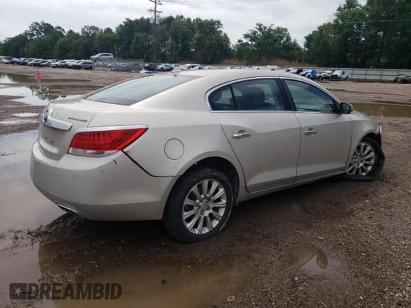 ✅ 2013 Buick LaCrosse Leather • VIN: 1G4GC5E37DF284330 • Lot: 58531795. Wystawiony na Copart z przebiegiem Nie podano. Bezpłatny archiwum sprzedaży aukcyjnych z USA i szczegółowy raport historii pojazdu na DreamBid. Zdjęcie 3.