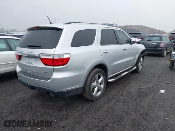 ✅ 2011 Dodge Durango Citadel • VIN: 1D4RD5GG9BC651448 • Lot: 42297512. Wystawiony na IAAI z przebiegiem 89 854 mil. Bezpłatny archiwum sprzedaży aukcyjnych z USA i szczegółowy raport historii pojazdu na DreamBid. Zdjęcie 4.