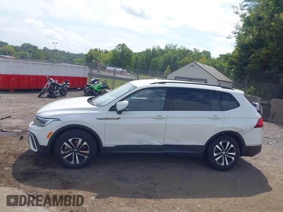 ✅ 2022 Volkswagen Tiguan S • VIN: 3VV1B7AXXNM015548 • Лот: 42970178. Опубликован ранее на IAAI с пробегом 95 320 миль. Бесплатный доступ к архиву аукционных продаж из США и подробный отчёт об истории автомобиля на DreamBid. Изображение 14.