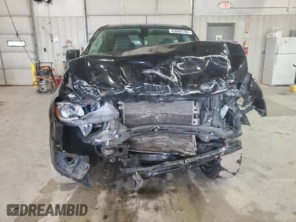 2019 Chevrolet Colorado 4WD LT with VIN 1GCHTCEA9K1256891, listed as a Copart auction lot 43088195 with 86,680 mi miles and Clean title. Bid and sale history available at DreamBid. Image 5.