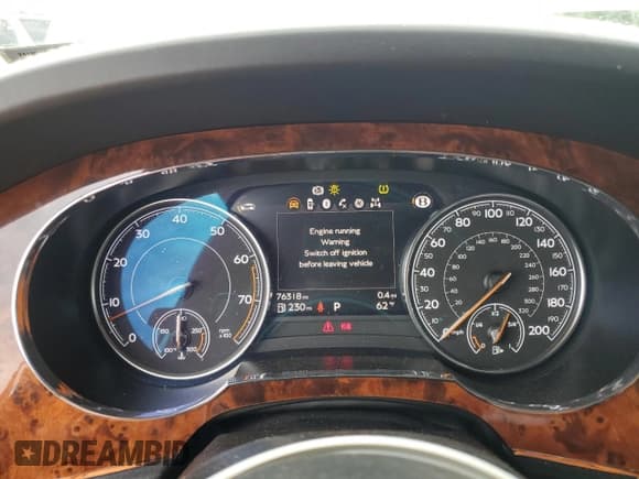 ✅ 2018 Bentley Bentayga Signature • VIN: SJAAC2ZV2JC017454 • Лот: 58329085. Опубликован ранее на Copart с пробегом 76 318 миль. Бесплатный доступ к архиву аукционных продаж из США и подробный отчёт об истории автомобиля на DreamBid. Изображение 9.