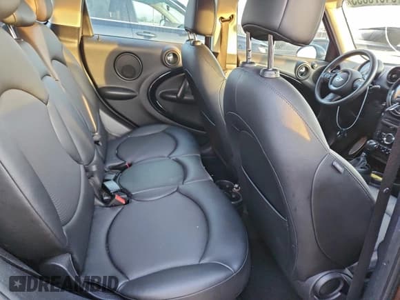 ✅ 2014 MINI Countryman S • VIN: WMWZC5C59EWP39467 • Lot: 94575355. Listed on Copart with 127,263 mi. Free auction sales archive from the USA and detailed vehicle history report at DreamBid. Image 10.