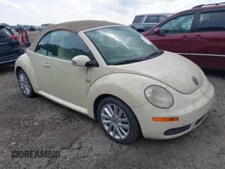 ✅ 2008 Volkswagen Beetle SE • VIN: 3VWRF31Y48M406655 • Lot: 42186335. Listed on IAAI with 41,962 mi. Free auction sales archive from the USA and detailed vehicle history report at DreamBid. Image 1.