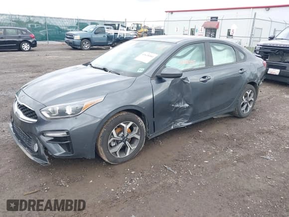 ✅ 2021 Kia Forte LXS • VIN: 3KPF24AD9ME273593 • Lot: 43638985. Wystawiony na IAAI z przebiegiem 55 580 mil. Bezpłatny archiwum sprzedaży aukcyjnych z USA i szczegółowy raport historii pojazdu na DreamBid. Zdjęcie 17.