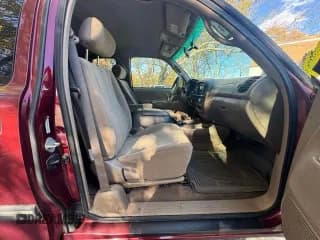 ✅ 2003 Toyota Tundra SR5 • VIN: 5TBBT44113S404011 • Лот: 91626175. Опубликован ранее на Copart с пробегом 201 352 миль. Бесплатный доступ к архиву аукционных продаж из США и подробный отчёт об истории автомобиля на DreamBid. Изображение 5.