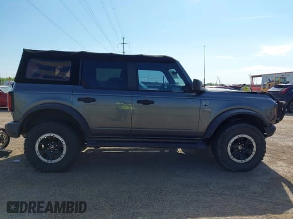 ✅ 2021 Ford Bronco Big Bend • VIN: 1FMEE5DPXMLB01249 • Lot: 43306001. Wystawiony na IAAI z przebiegiem 25 952 mil. Bezpłatny archiwum sprzedaży aukcyjnych z USA i szczegółowy raport historii pojazdu na DreamBid. Zdjęcie 14.