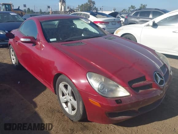✅ 2008 Mercedes-Benz SLK 280 • VIN: WDBWK54F28F183800 • Lot: 40371974. Wystawiony na IAAI z przebiegiem Nie podano. Bezpłatny archiwum sprzedaży aukcyjnych z USA i szczegółowy raport historii pojazdu na DreamBid. Zdjęcie 1.