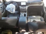 ✅ 2023 Ford Explorer XLT • VIN: 1FMSK7DH3PGC11900 • Lot: 87315095. Wystawiony na Copart z przebiegiem 24 631 mil. Bezpłatny archiwum sprzedaży aukcyjnych z USA i szczegółowy raport historii pojazdu na DreamBid. Zdjęcie 8.