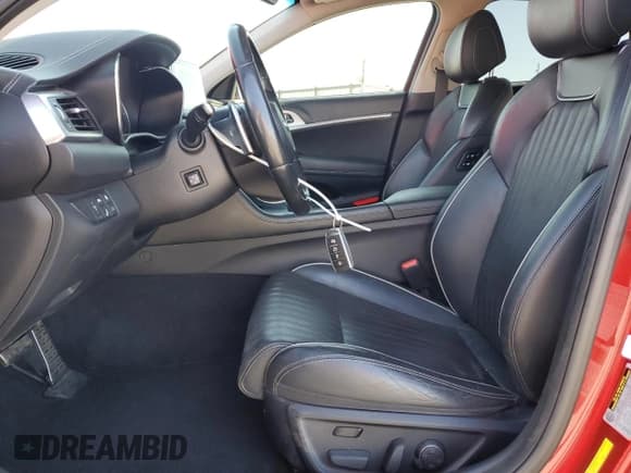 ✅ 2020 Genesis G70 3.3T • VIN: KMTG74LE4LU046406 • Lot: 66914935. Wystawiony na Copart z przebiegiem 67 624 mil. Bezpłatny archiwum sprzedaży aukcyjnych z USA i szczegółowy raport historii pojazdu na DreamBid. Zdjęcie 7.